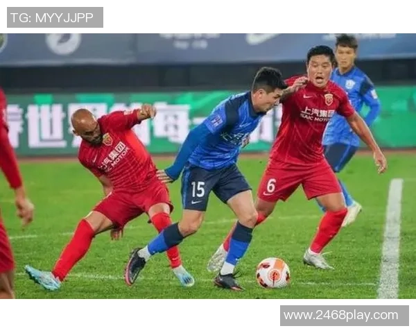 成都足球队以52分领跑大师赛积分榜展现强劲实力 成都足球队以52分领跑大师赛积分榜展现强劲实力